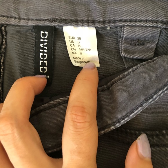 🎯H&M gray cropped pants - Picture 2 of 5